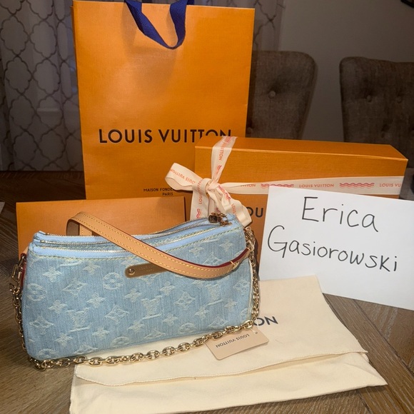 NIB Louis Vuitton Sky Blue Denim Liv Pochette - Picture 10 of 16
